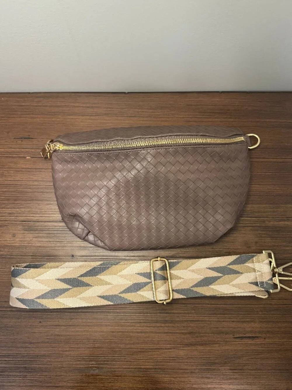 NWOT Modern + Chic Rory Oversized Belt Bag Woven Lavender Haze Crossbody